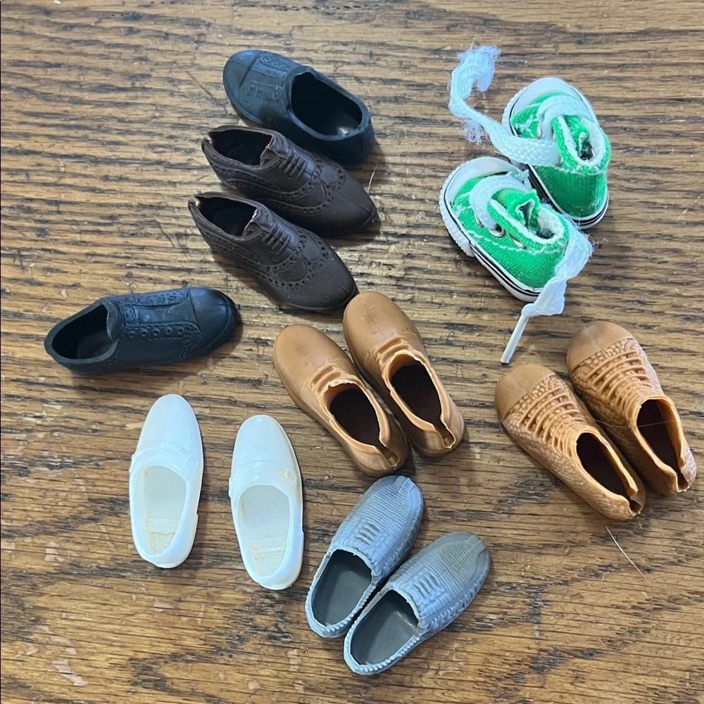 Vintage Ken, Barbie shoes